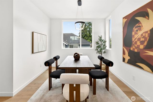 8512 15th Avenue NE, Seattle, WA 98115