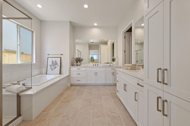 3068 Wisteria Dr, Lodi, CA 95242