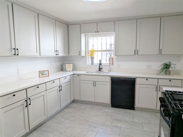 3051 UTAH Avenue, Dallas, TX 75216