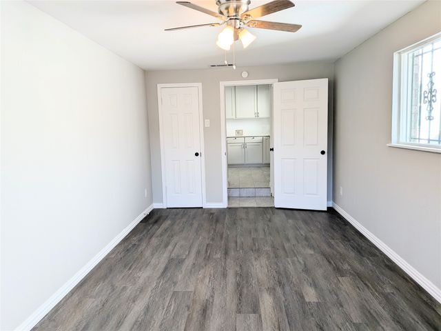 3051 UTAH Avenue, Dallas, TX 75216