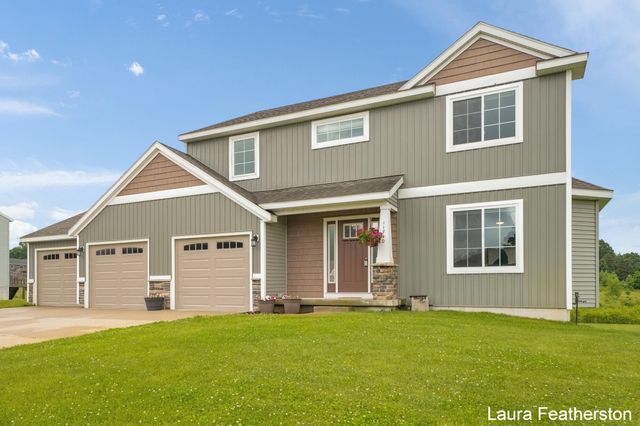 11740 Ridge Water Drive NE, Sparta, MI 49345