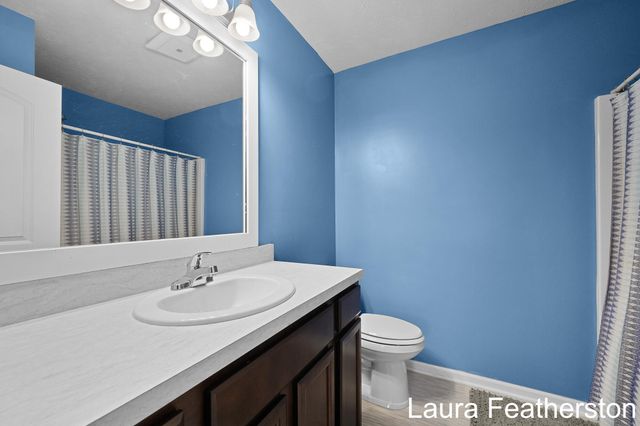 11740 Ridge Water Drive NE, Sparta, MI 49345