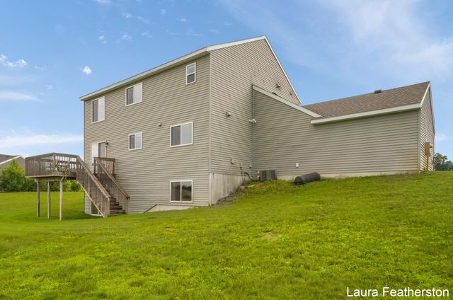 11740 Ridge Water Drive NE, Sparta, MI 49345