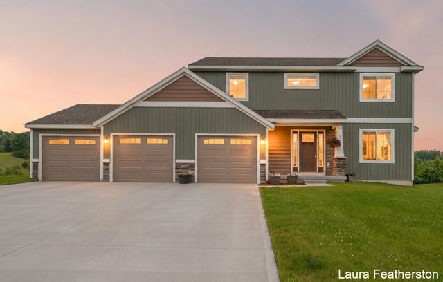 11740 Ridge Water Drive NE, Sparta, MI 49345