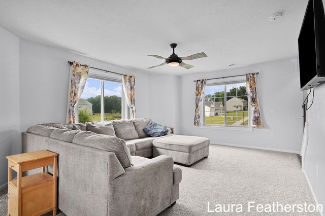 11740 Ridge Water Drive NE, Sparta, MI 49345