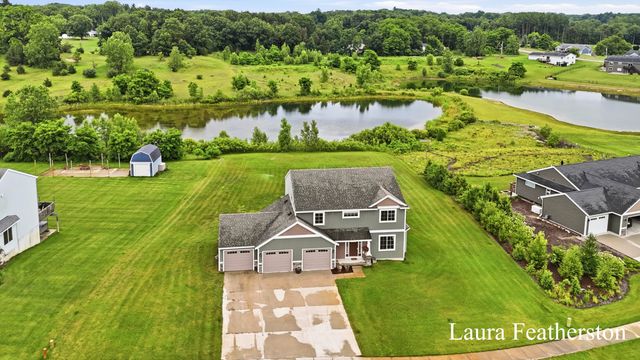 11740 Ridge Water Drive NE, Sparta, MI 49345