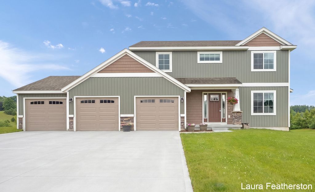 11740 Ridge Water Drive NE, Sparta, MI 49345