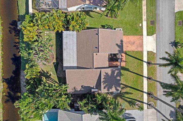 2327 SW 23rd Cranbrook Drive, Boynton Beach, FL 33436