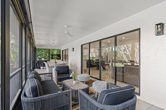 2327 SW 23rd Cranbrook Drive, Boynton Beach, FL 33436