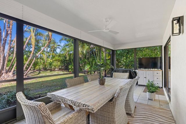 2327 SW 23rd Cranbrook Drive, Boynton Beach, FL 33436