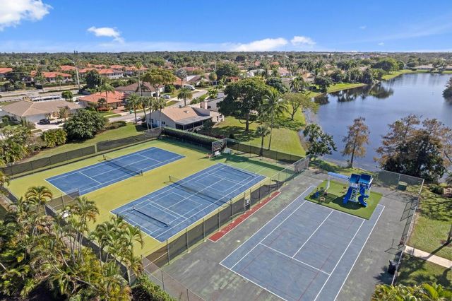 2327 SW 23rd Cranbrook Drive, Boynton Beach, FL 33436