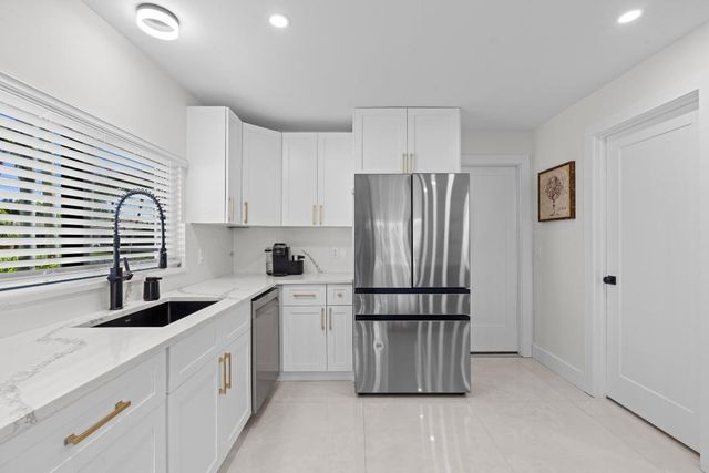 2327 SW 23rd Cranbrook Drive, Boynton Beach, FL 33436