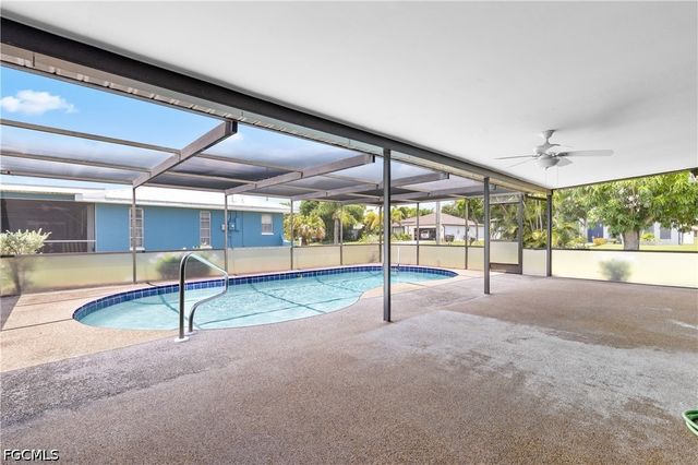 1209 SE 12th ST, Cape Coral, FL 33990