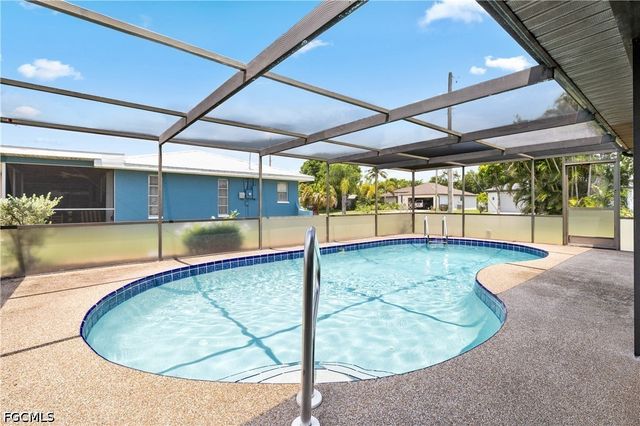1209 SE 12th ST, Cape Coral, FL 33990