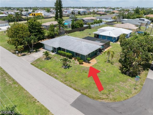 1209 SE 12th ST, Cape Coral, FL 33990