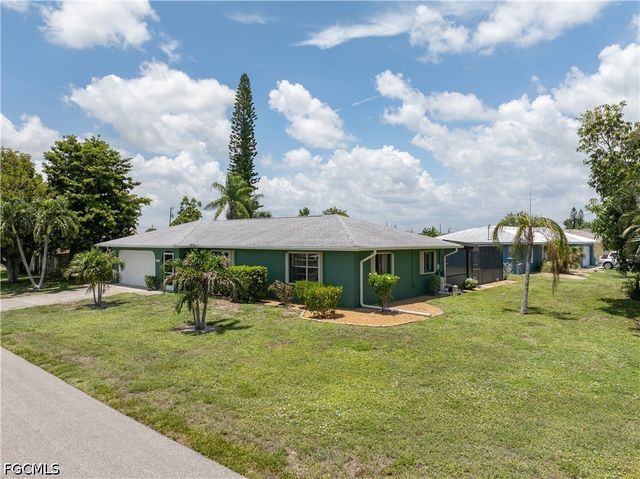 1209 SE 12th ST, Cape Coral, FL 33990