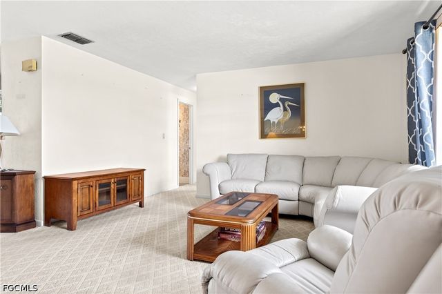 1209 SE 12th ST, Cape Coral, FL 33990