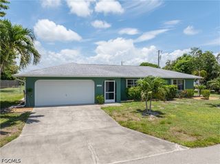 1209 SE 12th ST, Cape Coral, FL 33990