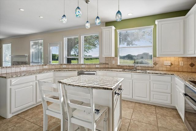 2125 Clubside Drive, Corinth, TX 76210