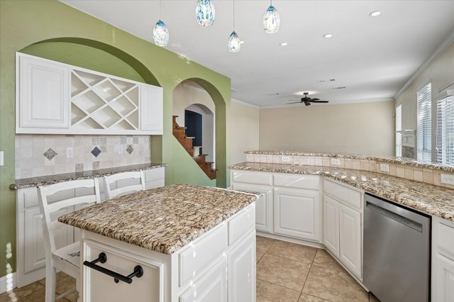 2125 Clubside Drive, Corinth, TX 76210