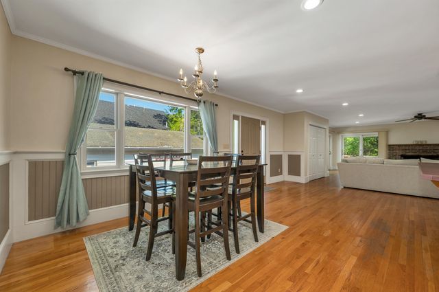 15 Adams Avenue, Seabrook, NH 03874