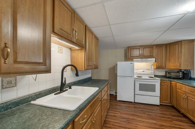 15 Adams Avenue, Seabrook, NH 03874
