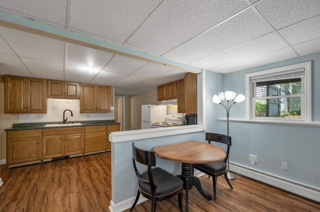 15 Adams Avenue, Seabrook, NH 03874