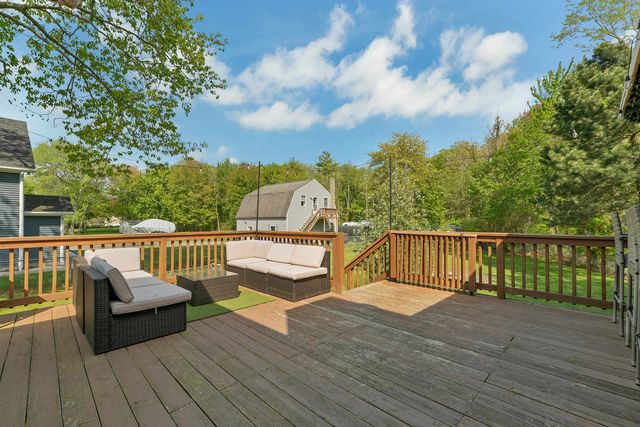 15 Adams Avenue, Seabrook, NH 03874