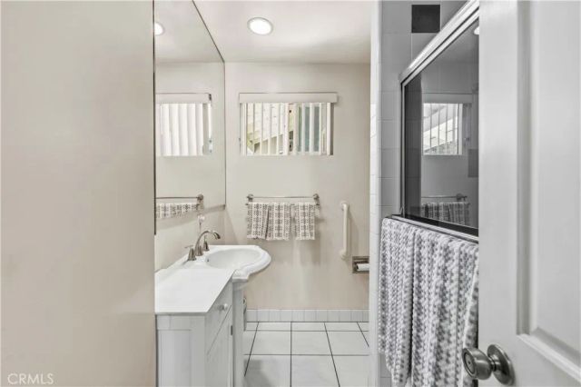9801 Lubao Avenue, Chatsworth, CA 91311