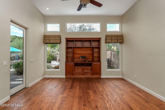 6129 E Coyotes Den Place, Tucson, AZ 85750