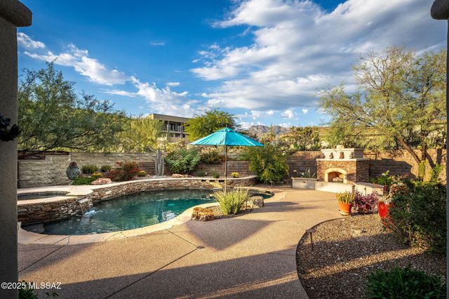 6129 E Coyotes Den Place, Tucson, AZ 85750