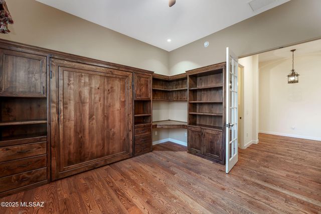 6129 E Coyotes Den Place, Tucson, AZ 85750