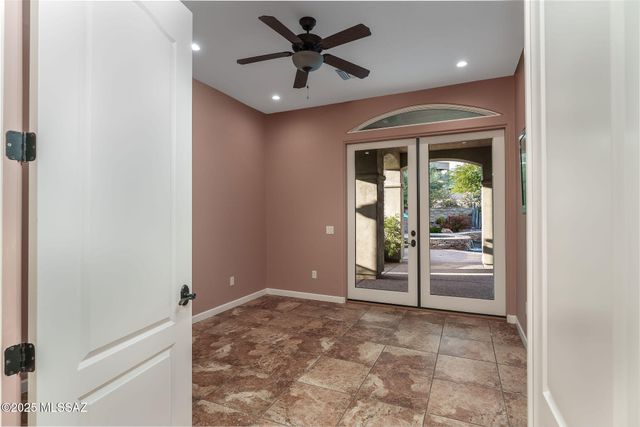 6129 E Coyotes Den Place, Tucson, AZ 85750