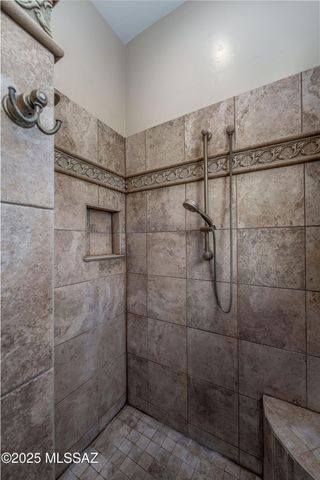 6129 E Coyotes Den Place, Tucson, AZ 85750