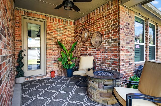 833 Countryside Way, Little Elm, TX 76227