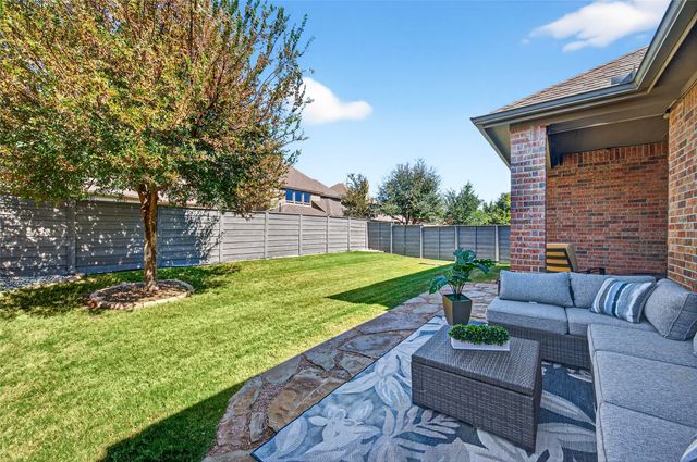 833 Countryside Way, Little Elm, TX 76227
