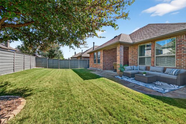 833 Countryside Way, Little Elm, TX 76227