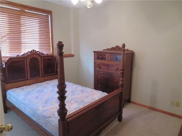 114 Overhill Drive, Paola, KS 66071