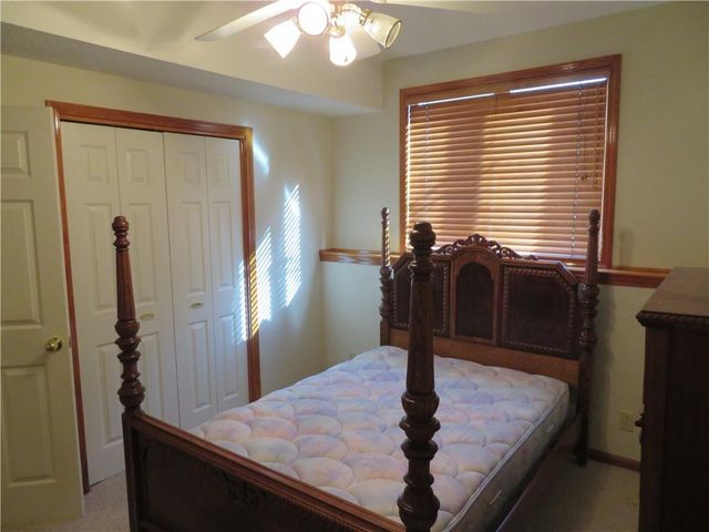 114 Overhill Drive, Paola, KS 66071