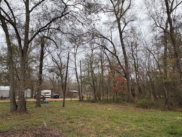 10 Neuman Street, Coldspring, TX 77331