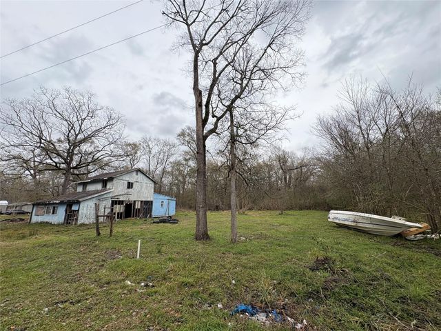 10 Neuman Street, Coldspring, TX 77331