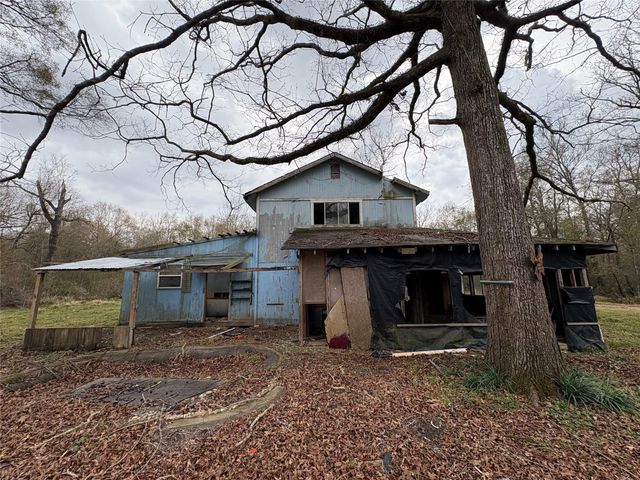 10 Neuman Street, Coldspring, TX 77331