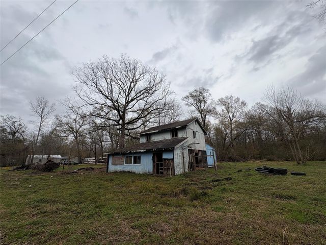 10 Neuman Street, Coldspring, TX 77331