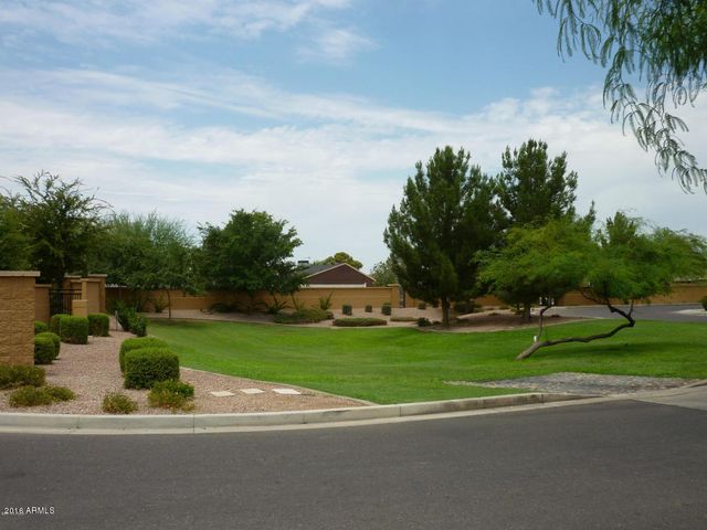 7034 W McMahon Way, Peoria, AZ 85345