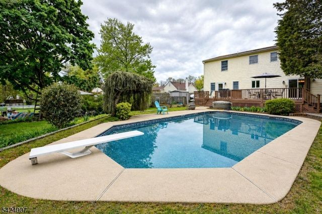 15 Shaffer St, Branchburg Twp., NJ 08876