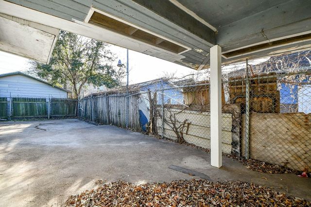 8308 John Street, Houston, TX 77012