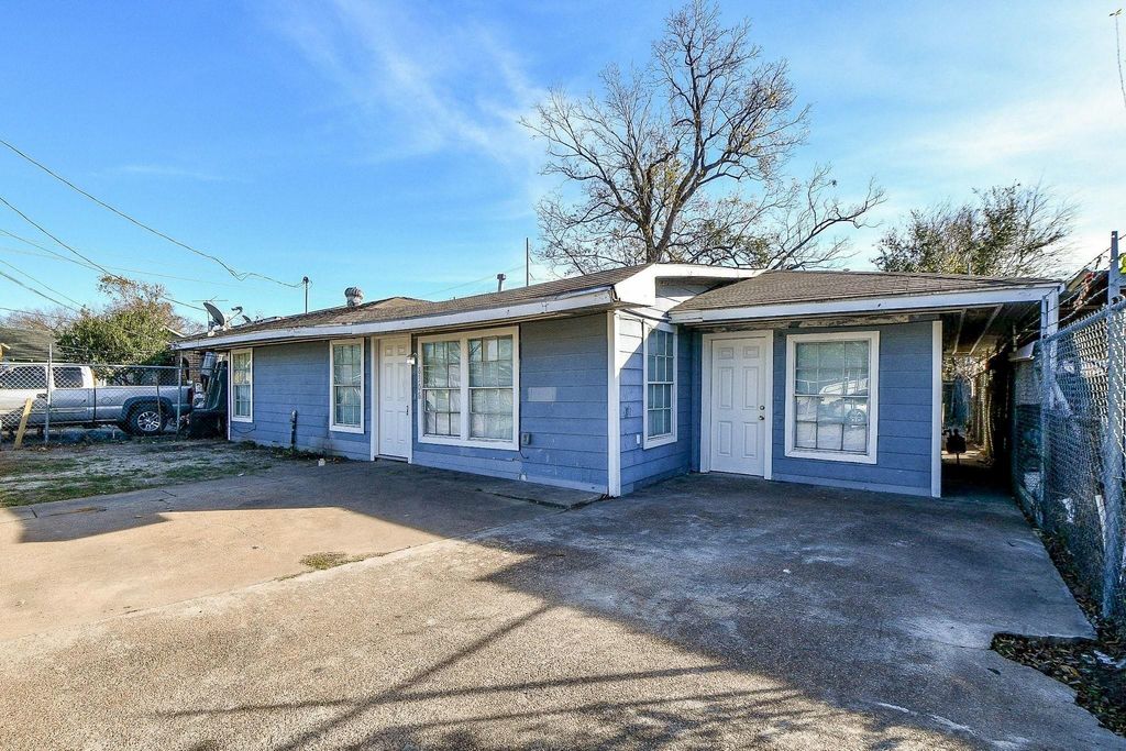 8308 John Street, Houston, TX 77012