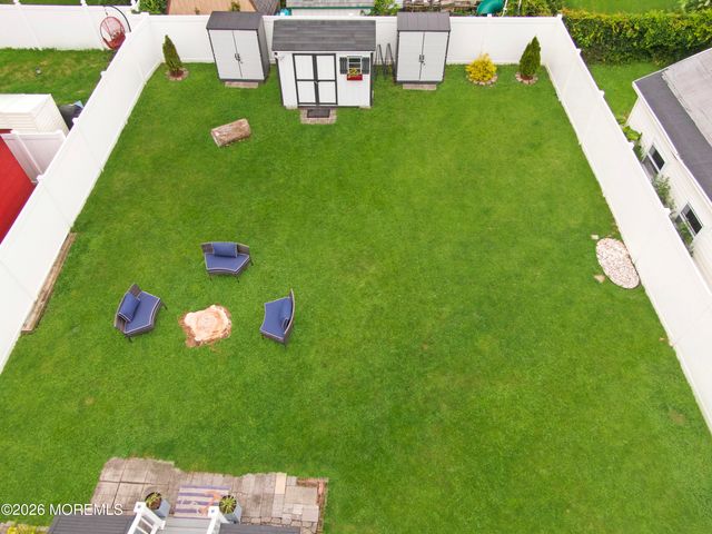 31 Briarwood Avenue, Keansburg, NJ 07734