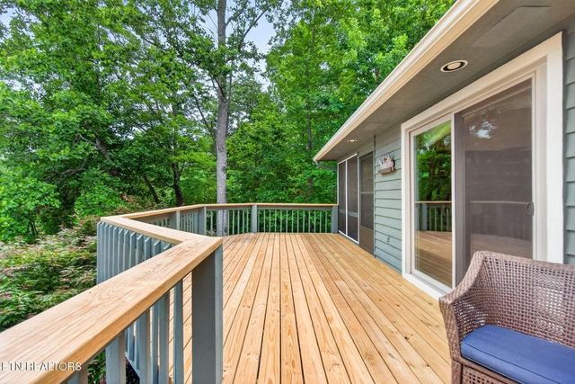 150 Lynhurst Dr, Crossville, TN 38558