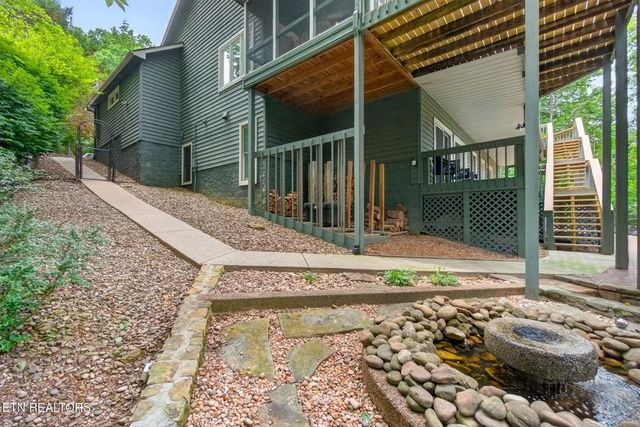 150 Lynhurst Dr, Crossville, TN 38558
